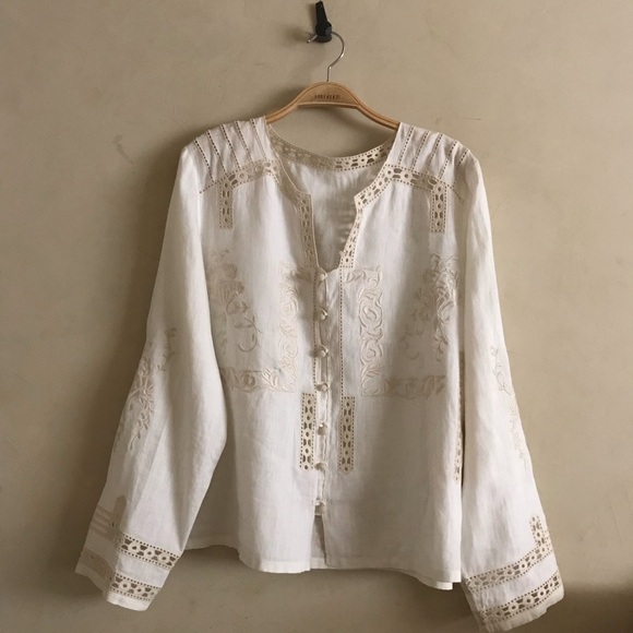 Vintage Tops - Vintage Embroidered Linen Top